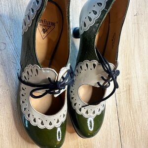 John Fluevog Green and White Heels with Ornate Design